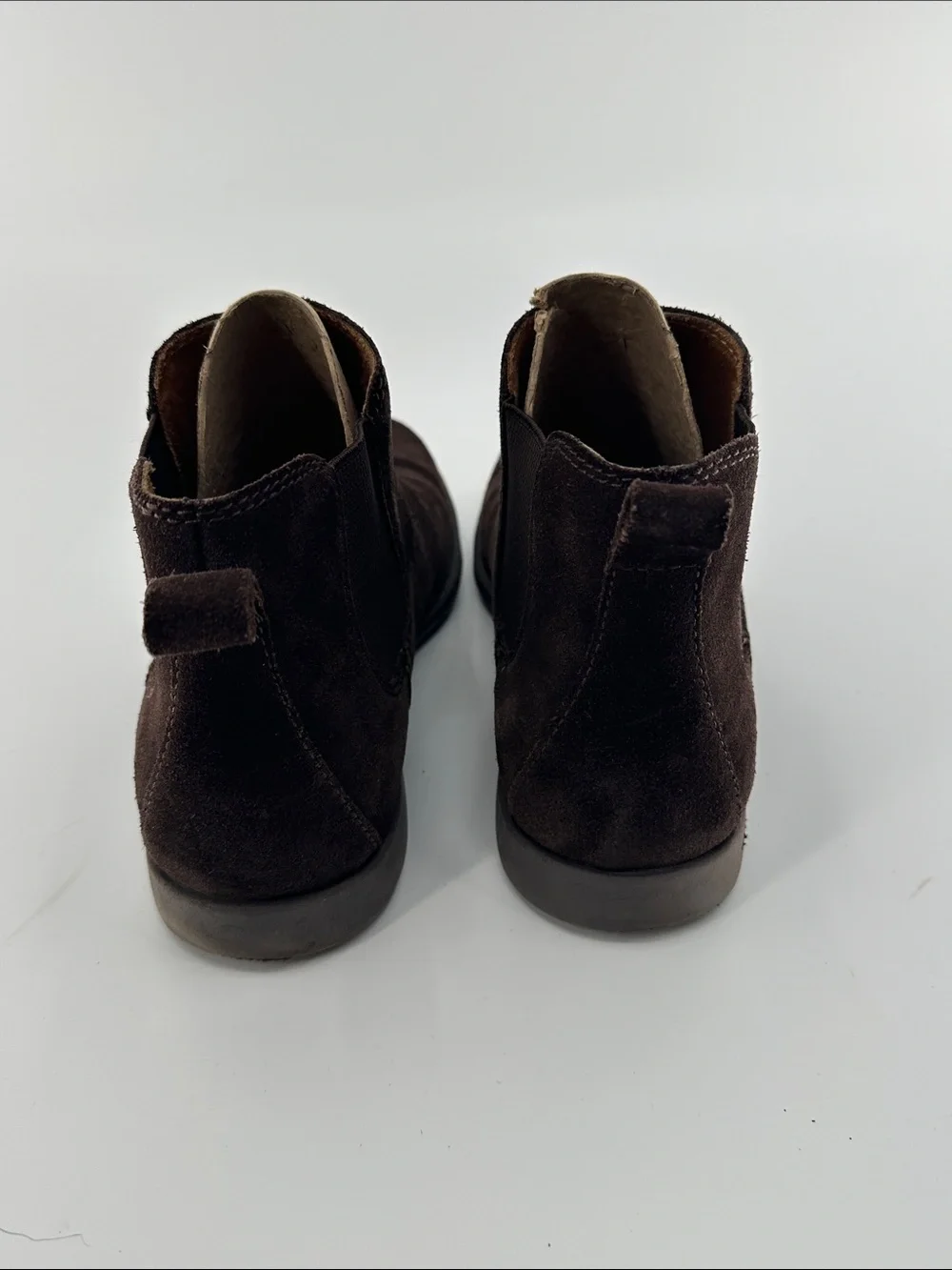 Born suede chukka